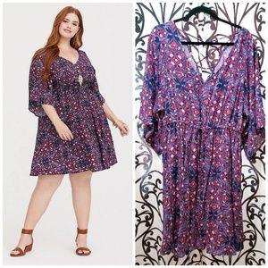 TORRID Plus Blue Pink Floral Kimono Sleeve Dress